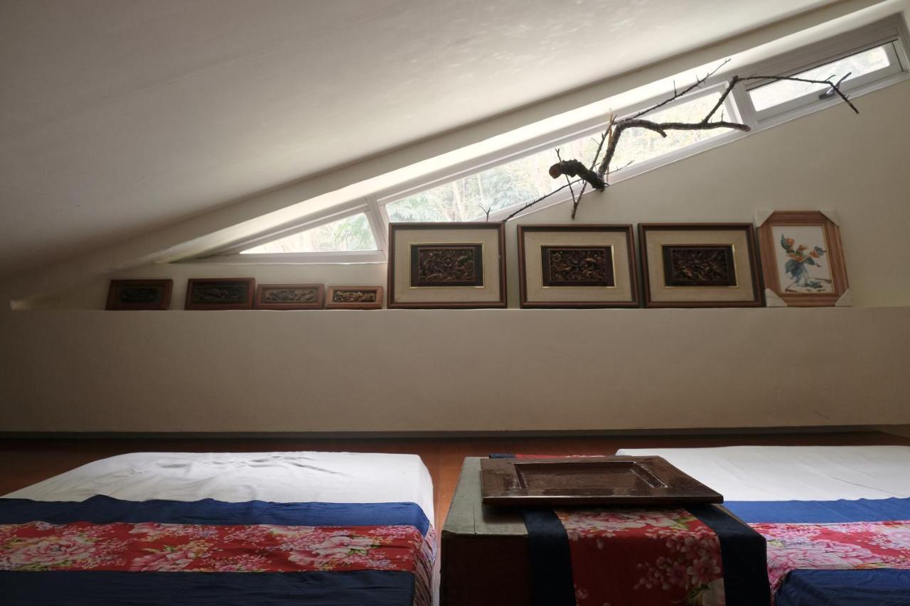 Wisdom Garden Home Stay Юйлі Екстер'єр фото