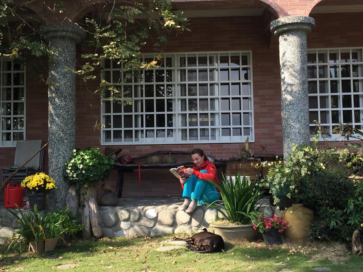 Wisdom Garden Home Stay Юйлі Екстер'єр фото
